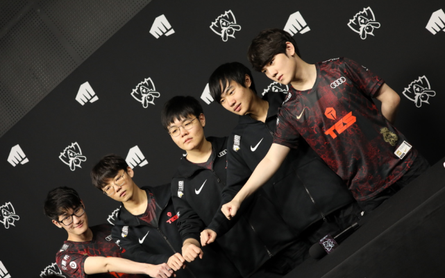 厄兹卡卡尔 厄兹卡卡尔